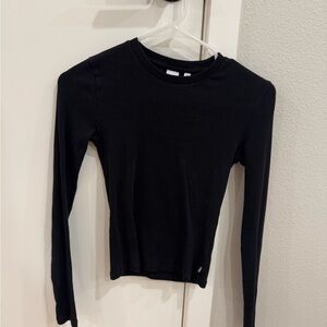 2 Aritzia Tna Long Sleeve Tshirts